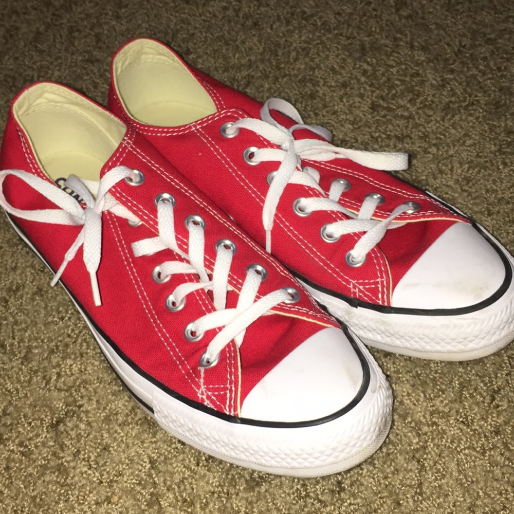 Red Converse Women’s 9 Men’s 7.
